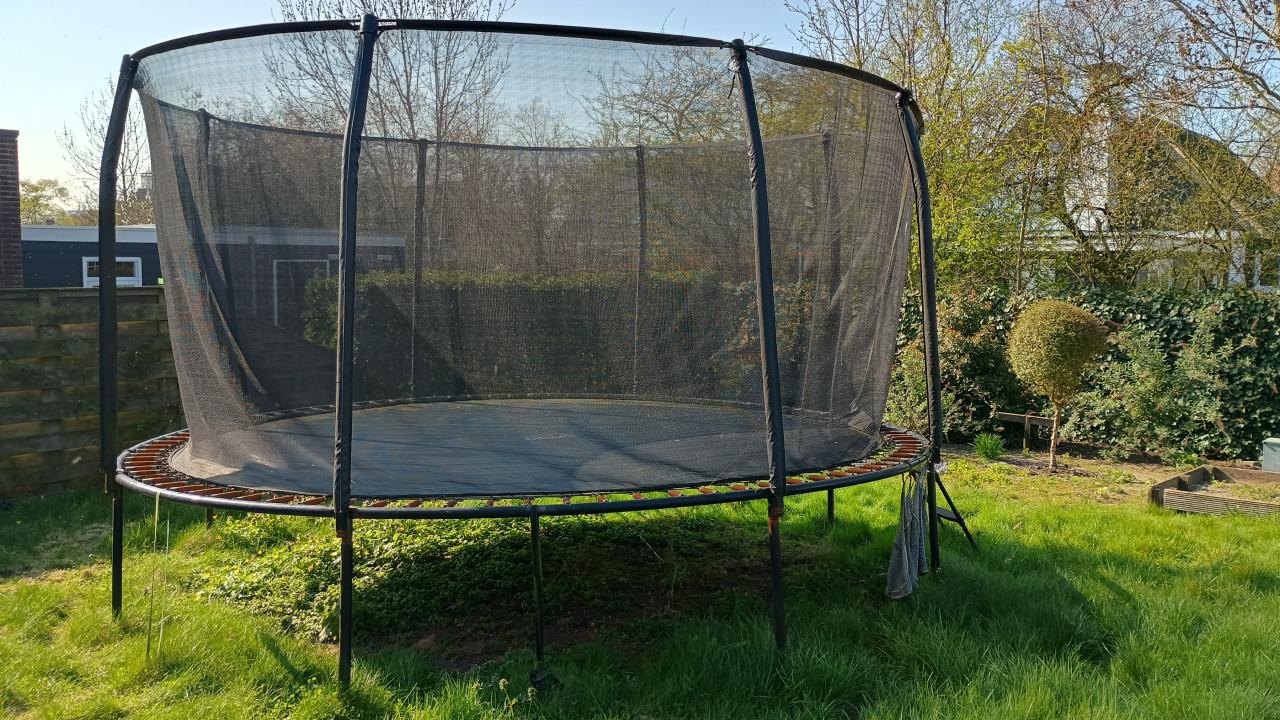 Grote Exit trampoline