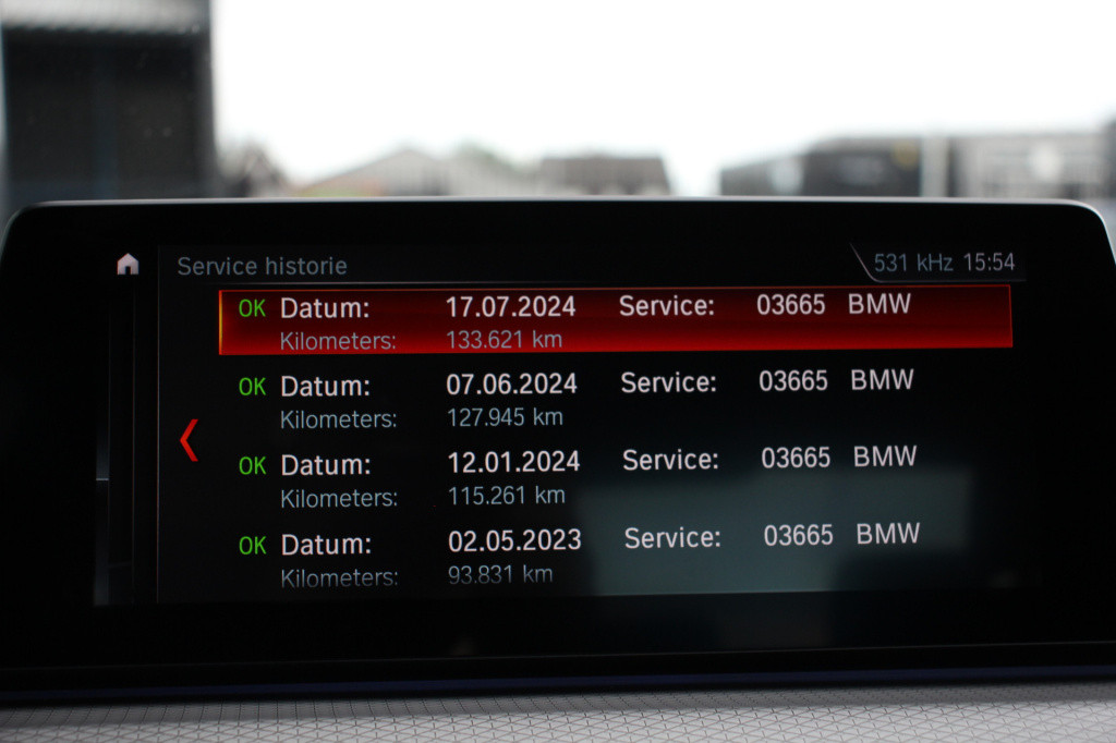 BMW 5 Serie 520i high executive m-sport | orig. nl | dealeronderhouden