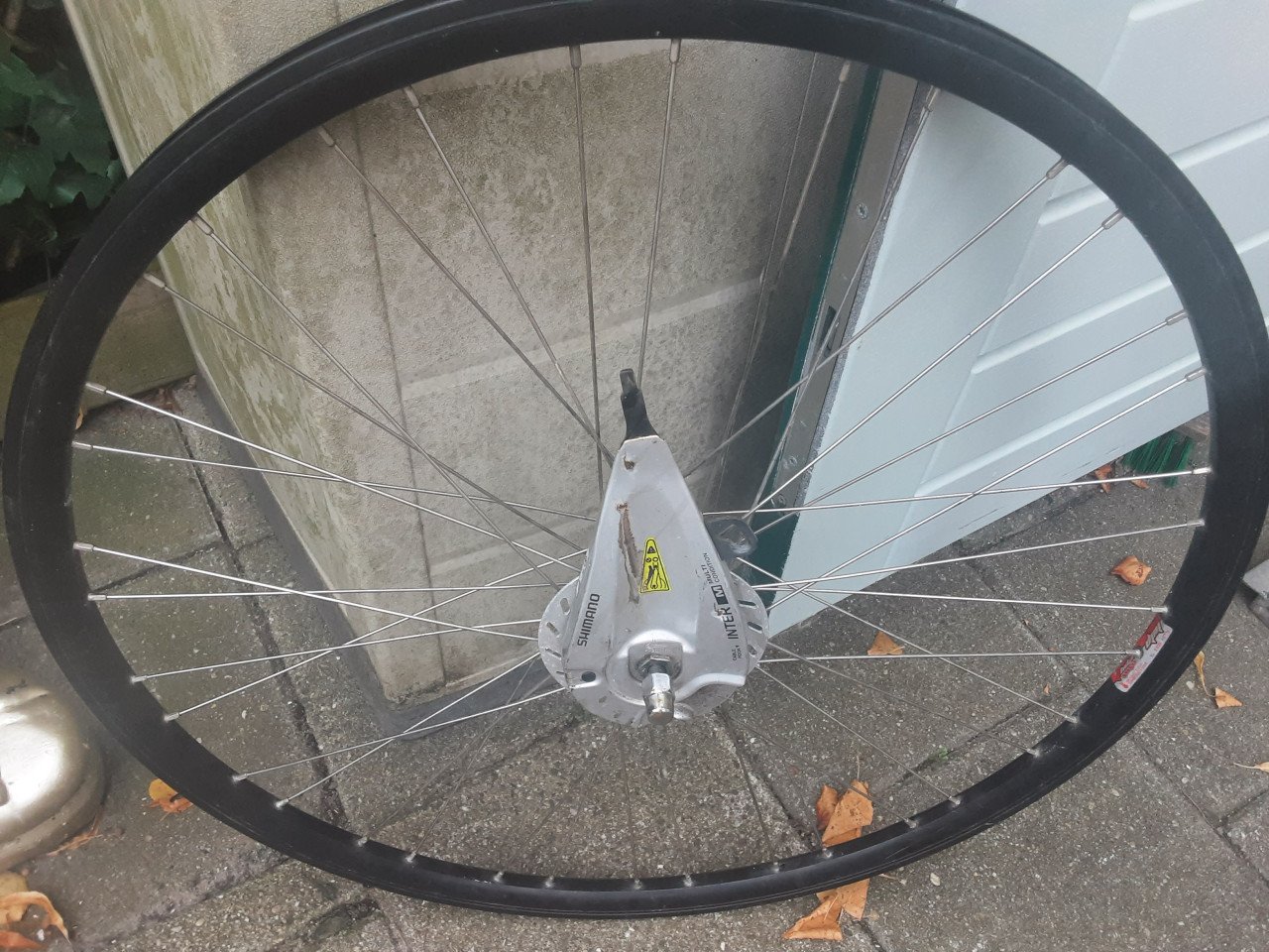 28 inch nexus voorwiel, rollerbrake rem  ( zwarte velg )