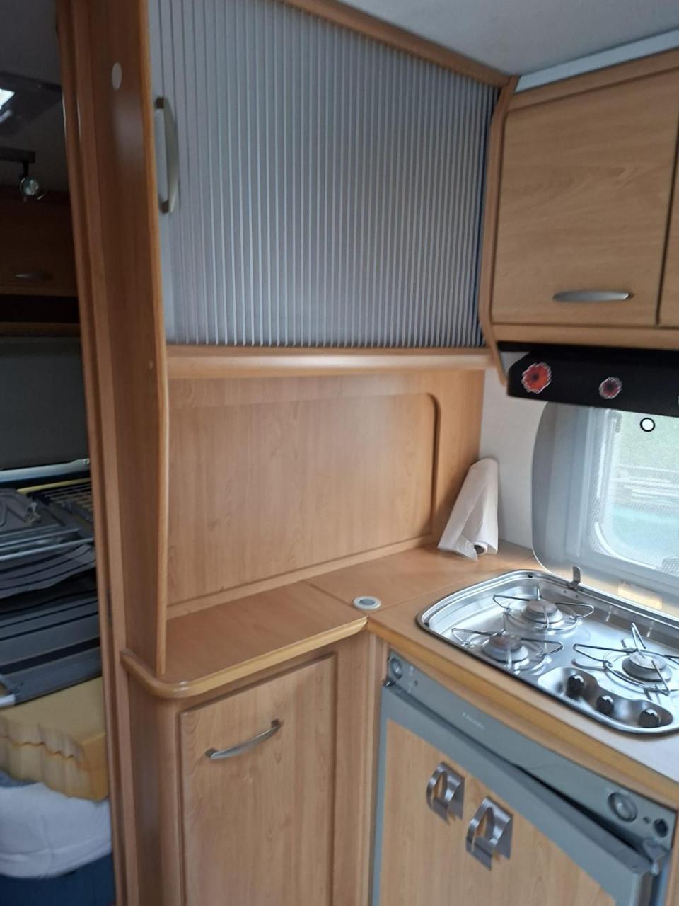 Knaus caravan Sudwind 450 TF 2002