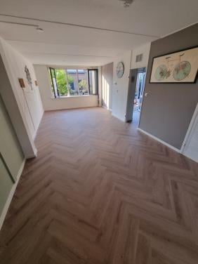 Laminaat of pvc laten leggen? Renovatie?