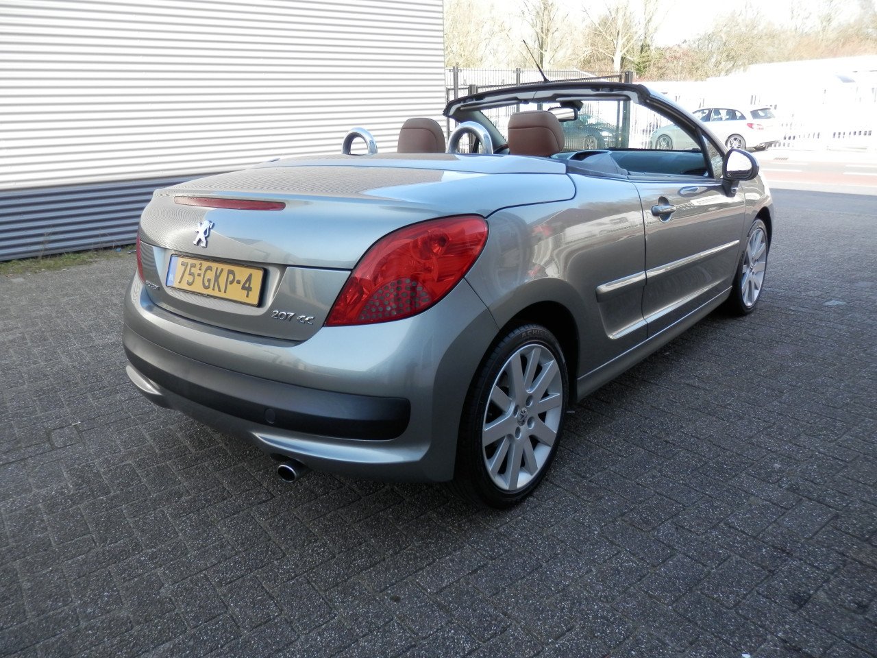 Auto Garant Biedt Aan: Peugeot 207 1.6 T Féline