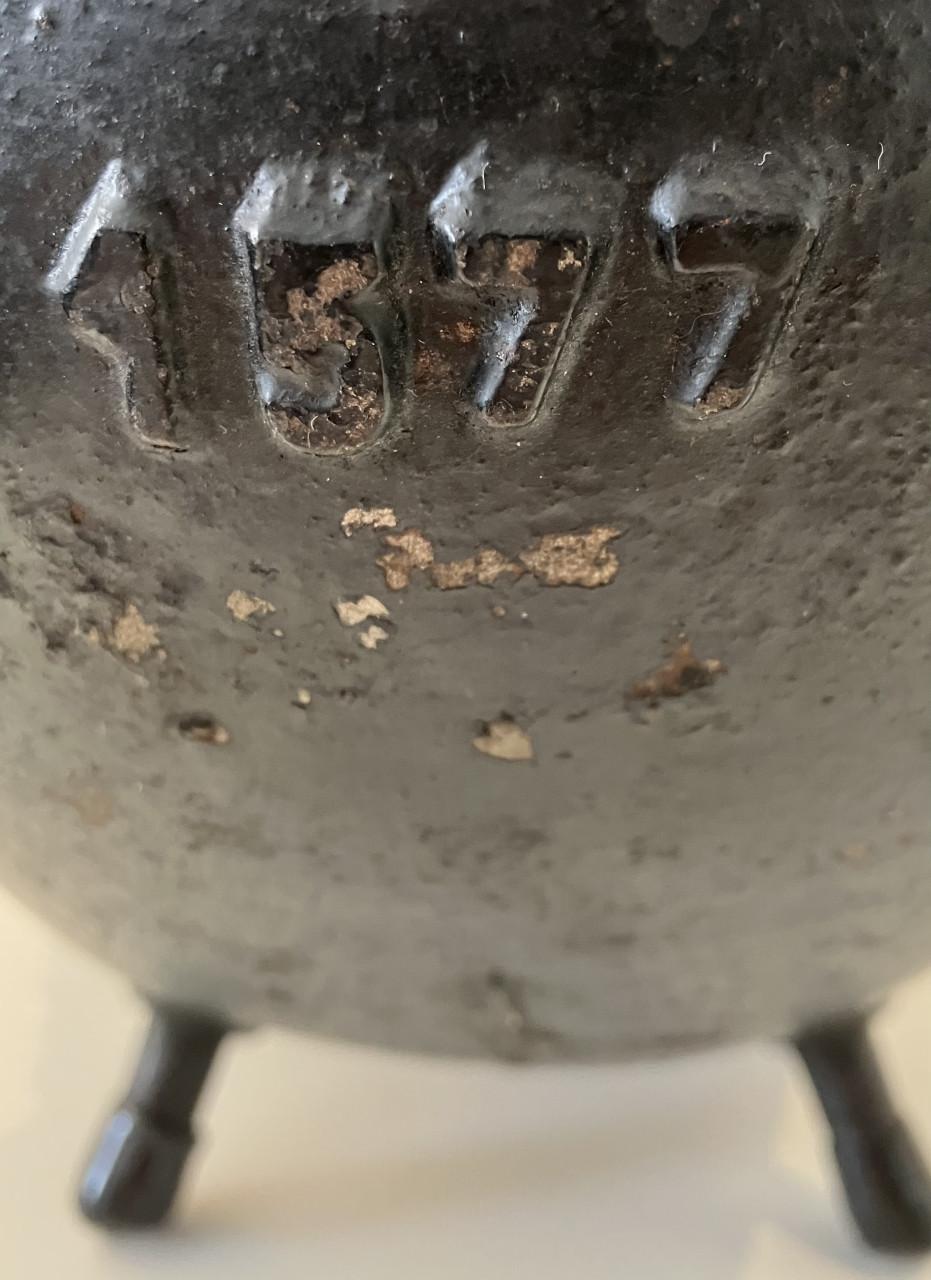 Oude kolenkit met emaille deksel Merk Mestor Martin