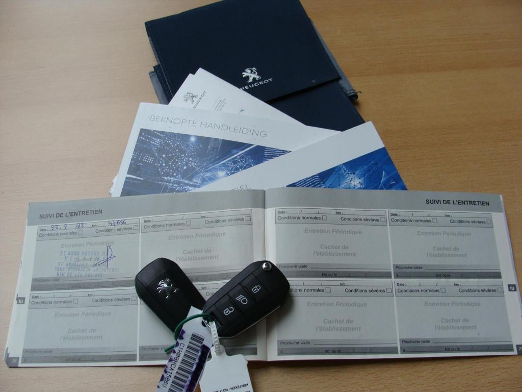 Peugeot 3008 1.2 puretech 130pk s&s active