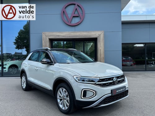 Volkswagen T-roc 1.5 tsi 150pk dgs style | dode hoek | keyless | camera | c
