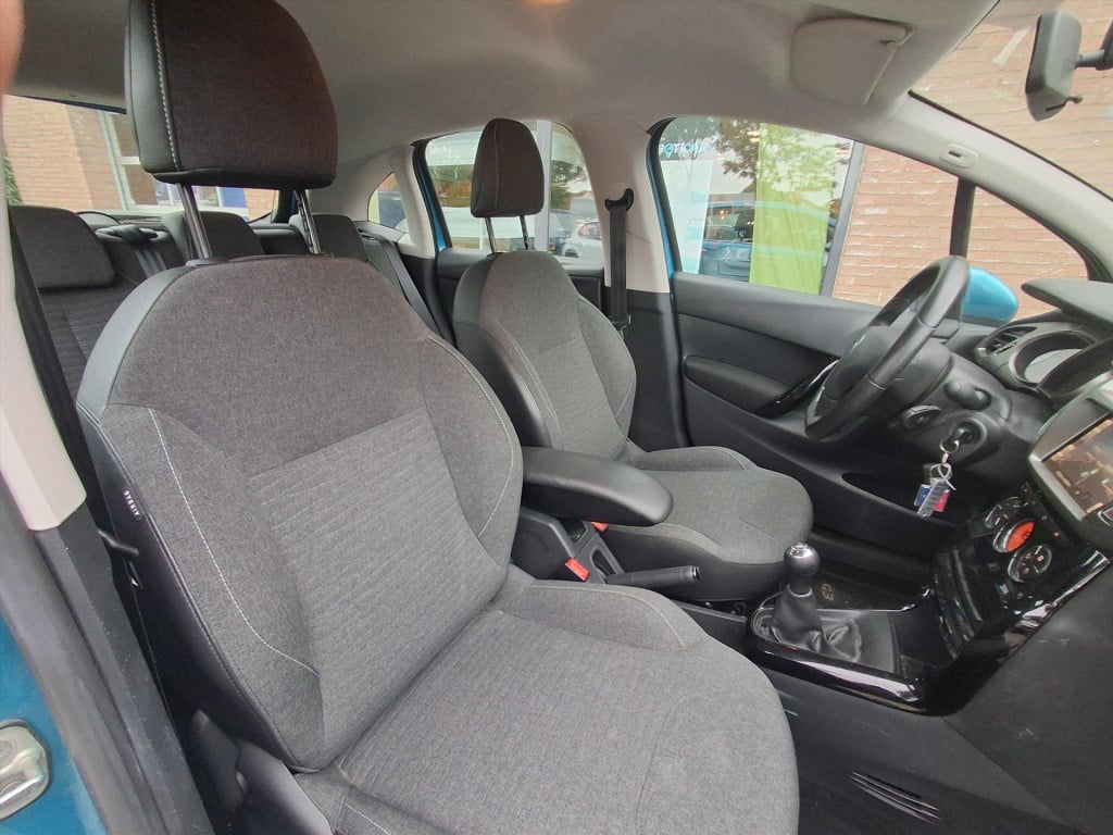 Citroen C3 1.2 puretech 82pk feel edition trekhaak | navigatie | cruise & c