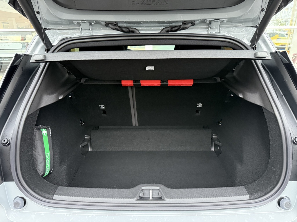 Volvo Ex30 nieuwprijs € 47.826 | extended range plus | climate | 20"