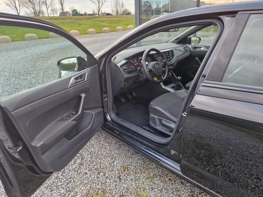 Volkswagen Polo 1.0 tsi comfortline | cruise control adaptief | airco | hal
