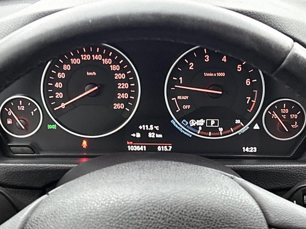 BMW 3-serie 320i xdrive executive | automaat | navigatie | leder | climate 