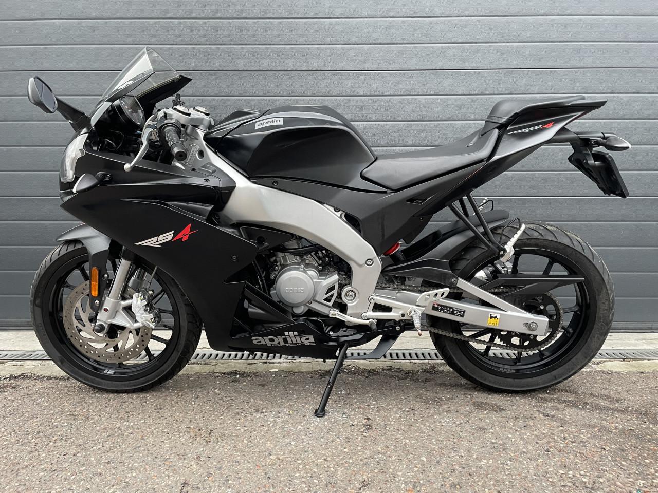 APRILIA RS4 50 SCHAKELBROMMER