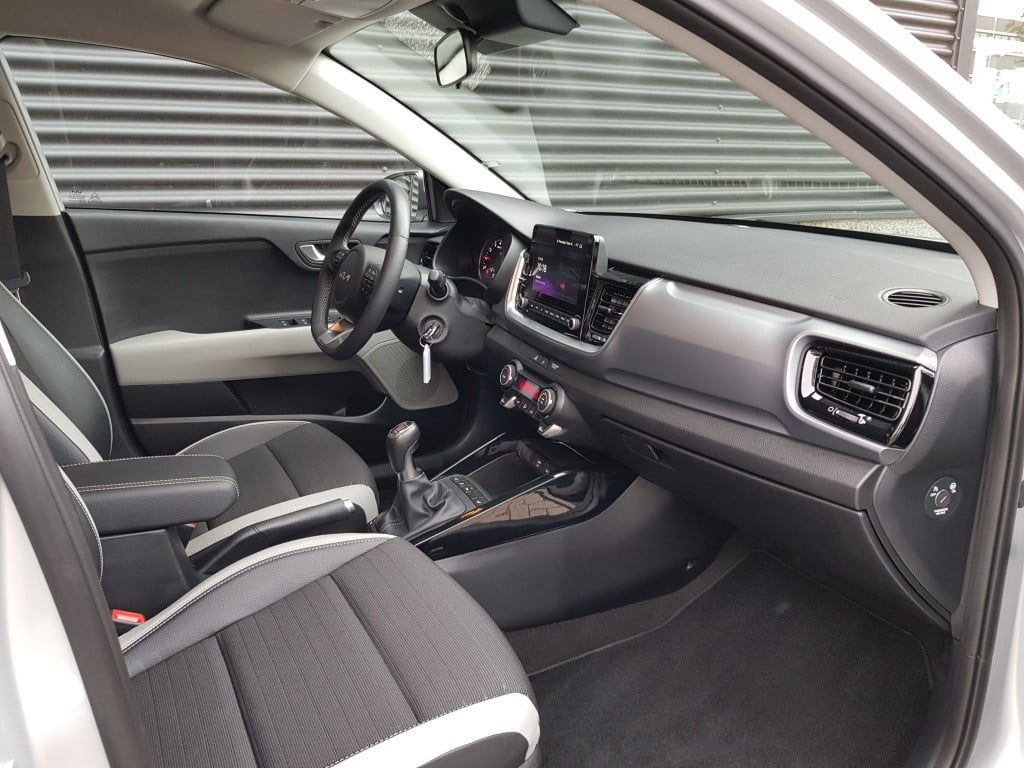 Kia Stonic platinum 100pk