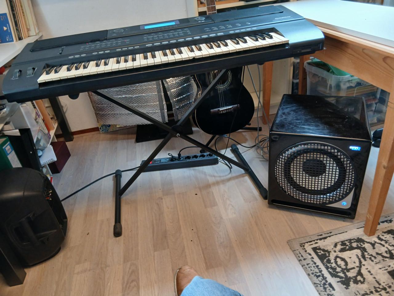 MOOI KEYBORD MET STATIEF