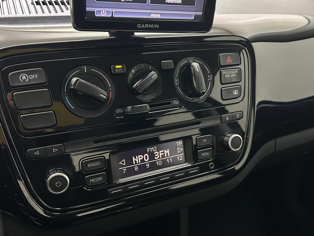 Volkswagen UP! occasion 1.0 move up! bluemotion | blauw | tweedehands volks