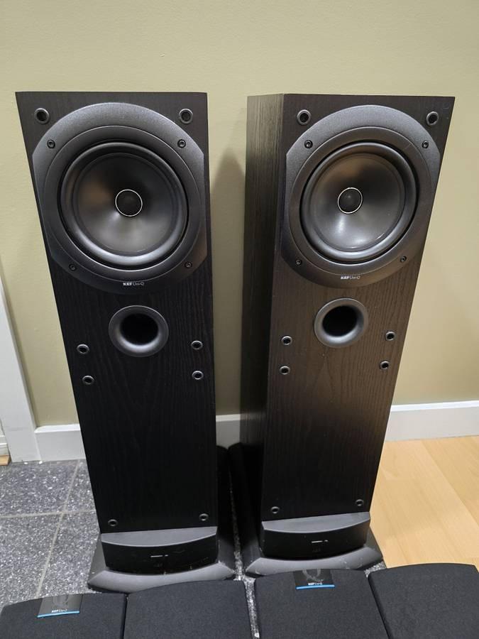 Speakers Kef Q30 set