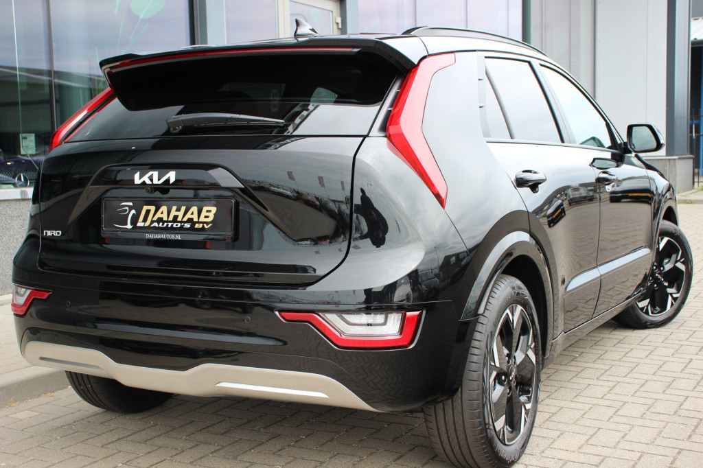 Kia Niro Ev executiveline 64.8kwh | schuifdak | warmtepomp