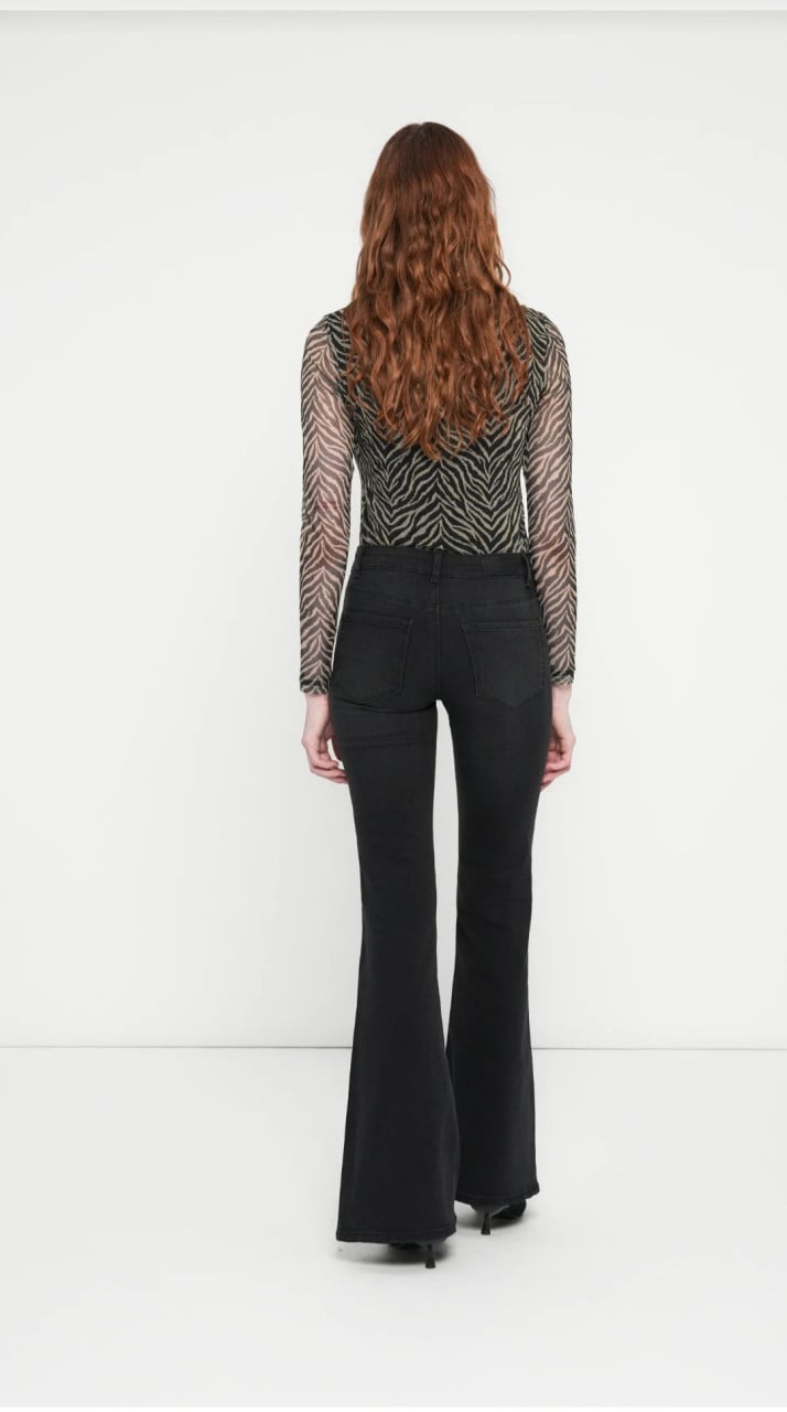 ONLY zwarte flared , stretch spijkerbroek  Maat M / Lengte 30