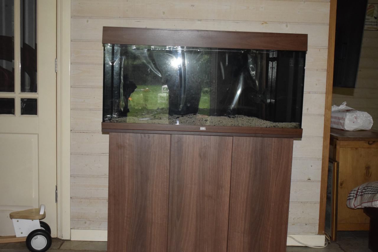 Aquarium jewel Rio plus kast