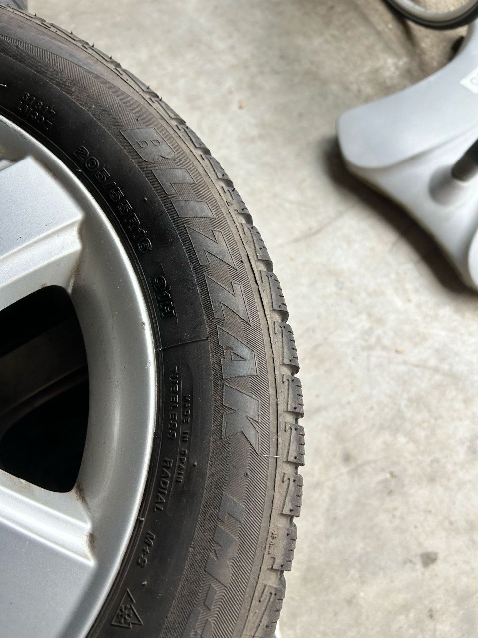 MERCEDES VELGEN - BRIDGESTONE BLIZZAK BANDEN