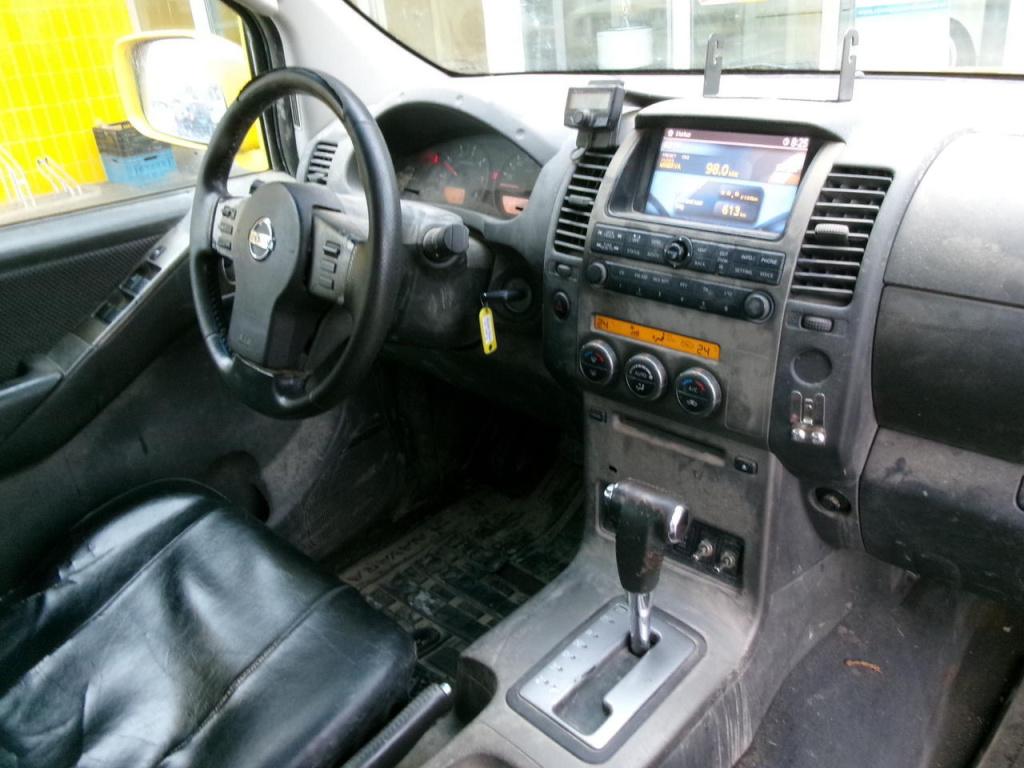Nissan Navara 2.5 dci dubb.cab. (lees tekst!!)