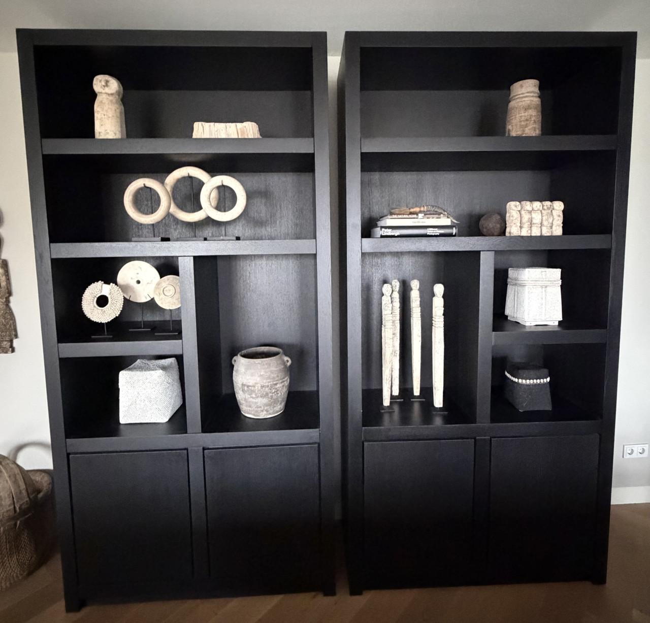 Zwarte vakkenkast(en) Keijser en Co