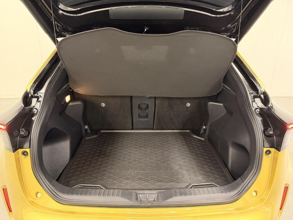 Toyota Yaris Cross 1.5 hybrid launch edition| jbl |hud| awd| stoelverw+stuu