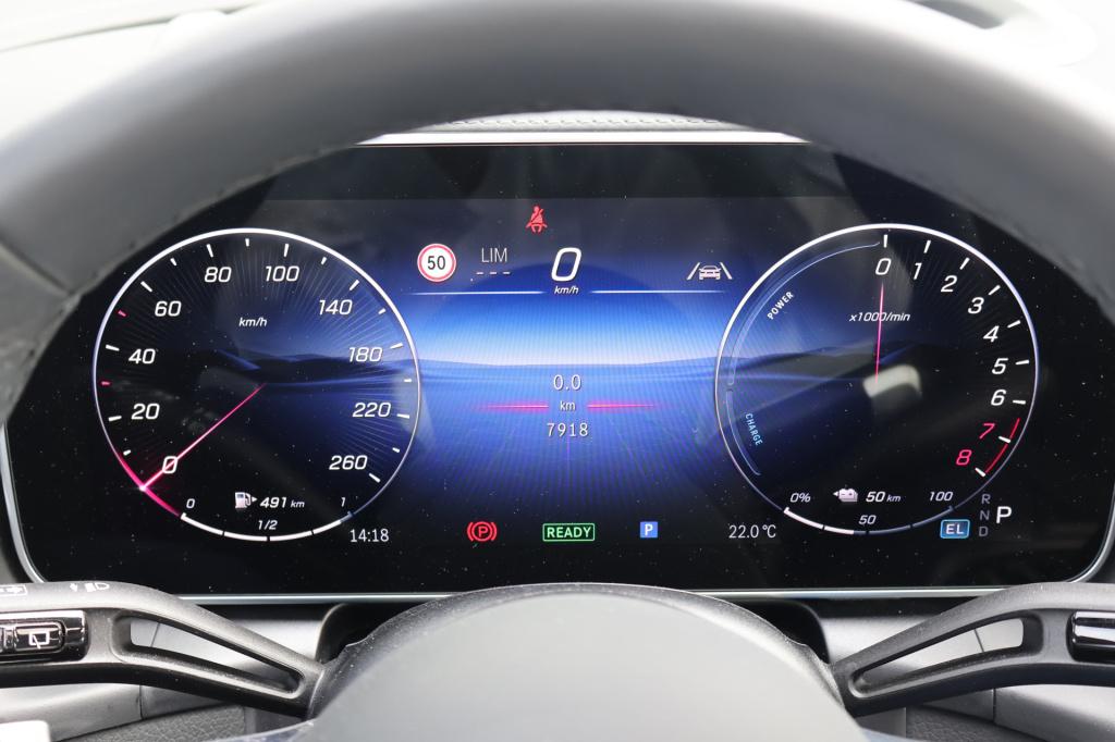 Mercedes-Benz Glc 300e 4matic amg line i nappa i digital light i panoramada