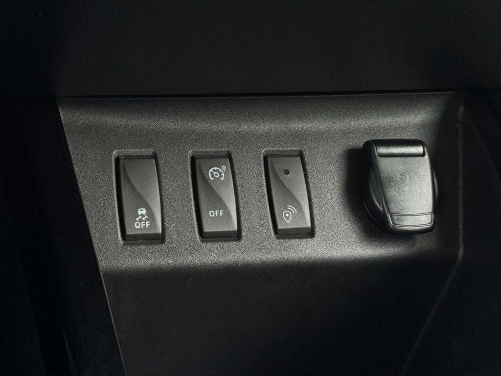 Dacia Spring comfort plus 27 kwh soh 95%, nl-auto meest luxe uitvoering!