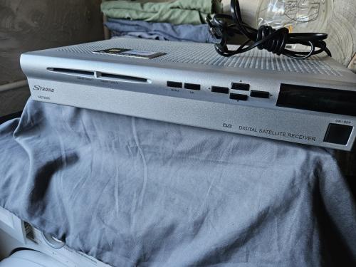 Werkende Strong SRT8000 Digitale Satellietontvanger