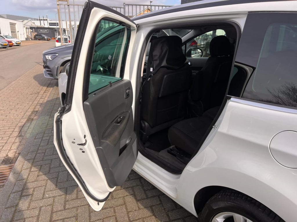 Peugeot 5008 1.6 thp gt 5p.