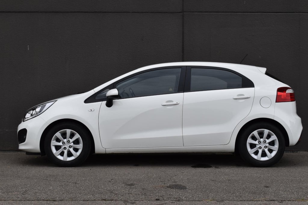 Kia Rio 1.2 cvvt businessline 5drs | airco | cruise | bluetooth | unieke km