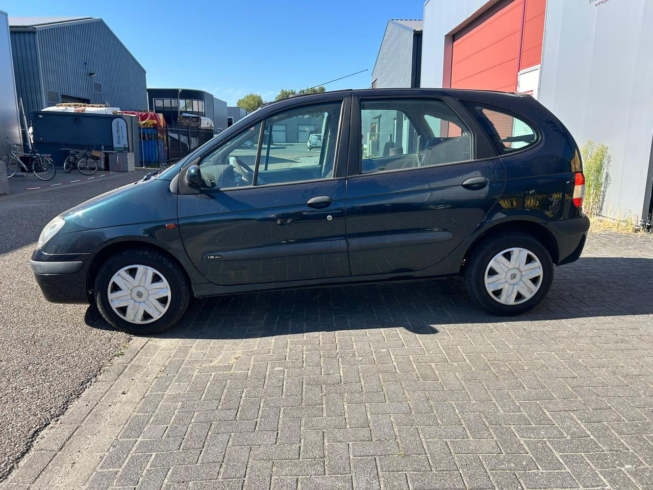 Renault Scénic 1.6-16V Expression Sport Veel Opties! Apk 20-05-27 126D KM!