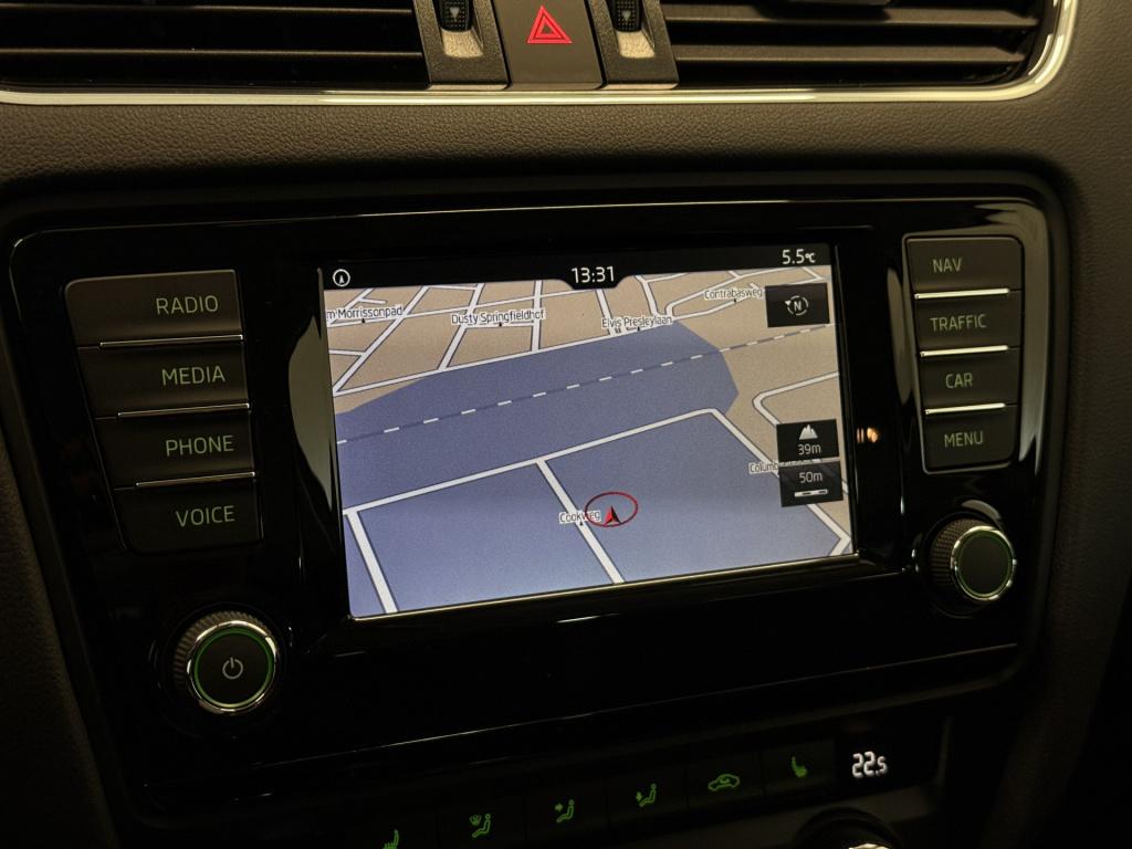 Skoda Octavia combi 1.8 tsi dsg 180pk greentech style business | navi | cru