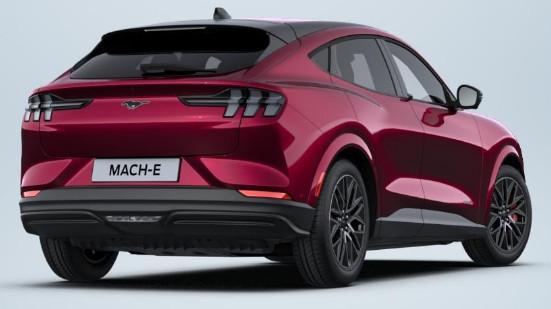 Ford Mustang Mach-e extended premium rwd 88 kwh | €1.000,- ford voordeel! |