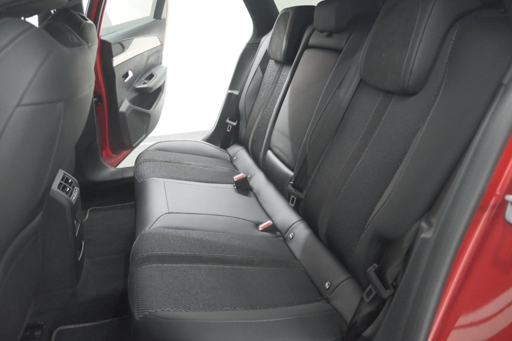 Peugeot 308 sw 1.6 plug-in hybrid 225 gt | focal audio | 360 camera | adapt