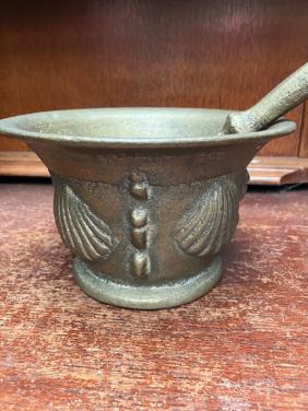 Antieke Spaanse vijzel uit Santiago de Compostela