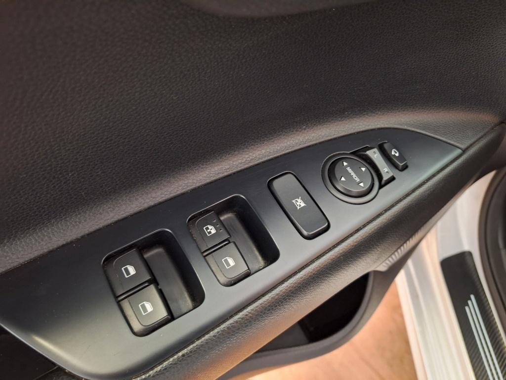 Kia Rio 1.2 cvvt executiveline | key-less | climate control