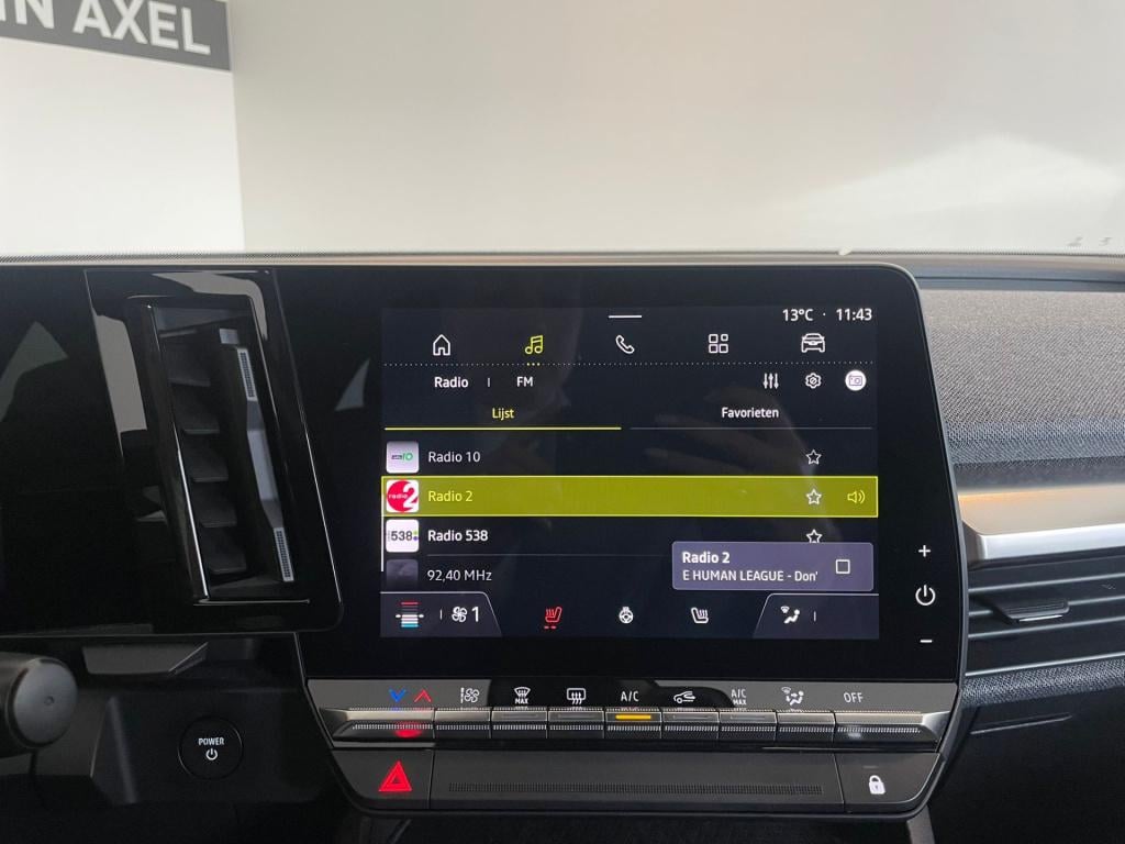 Renault Megane E-tech ev40 boost charge equilibre