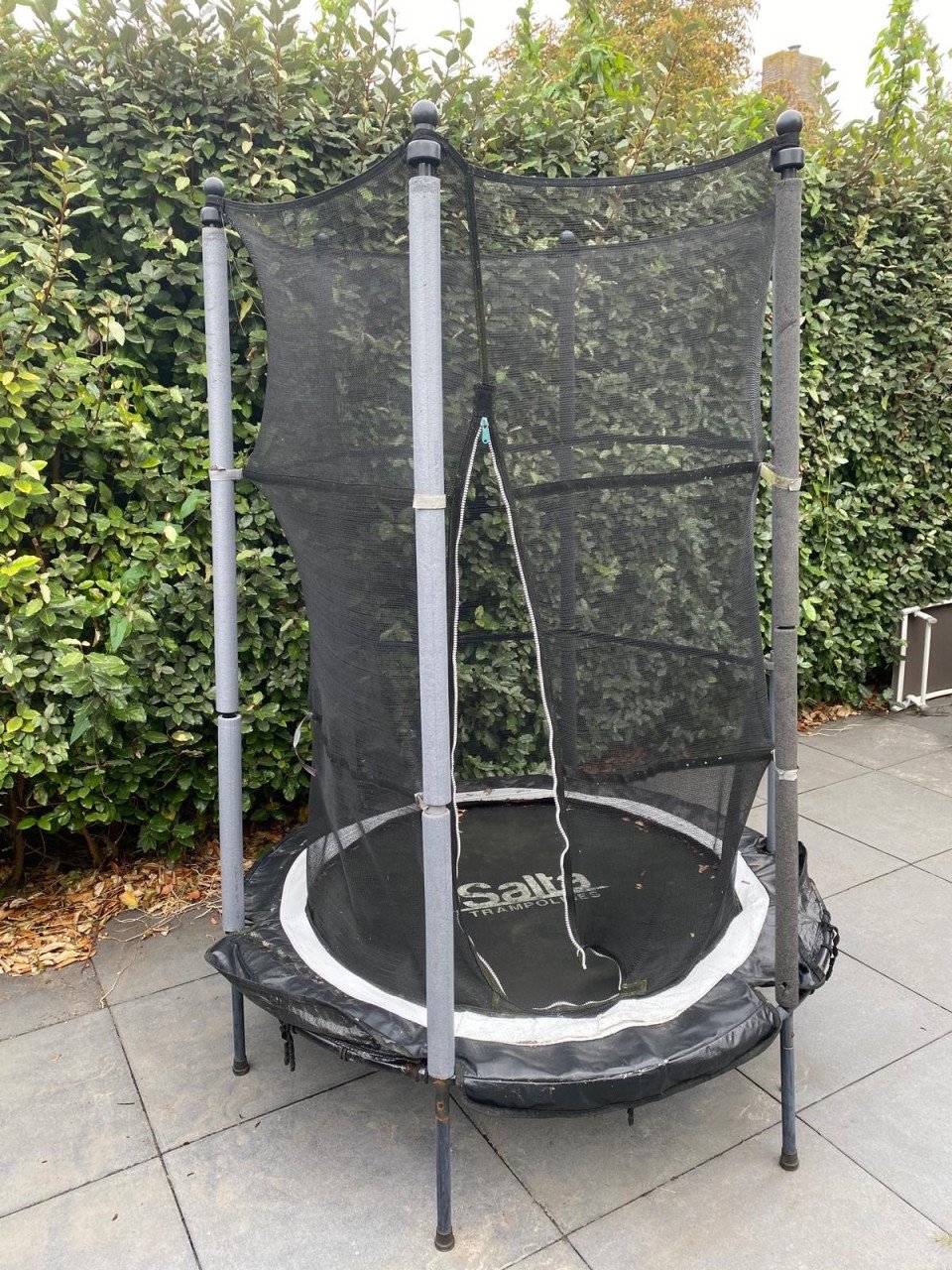 Trampoline salta