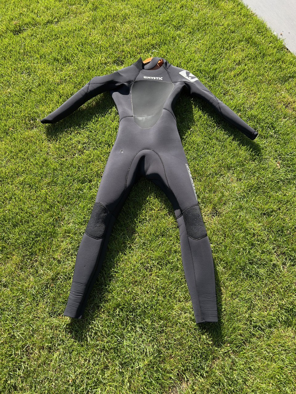 Mystic Wetsuit 4/3 Medium (backzip)