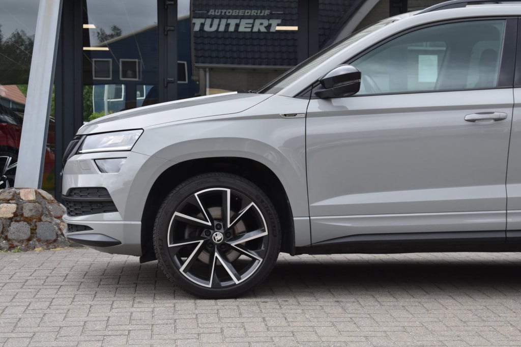 Skoda Karoq 1.5 tsi act sportline | trekhaak | canton | virtual cockpit | a
