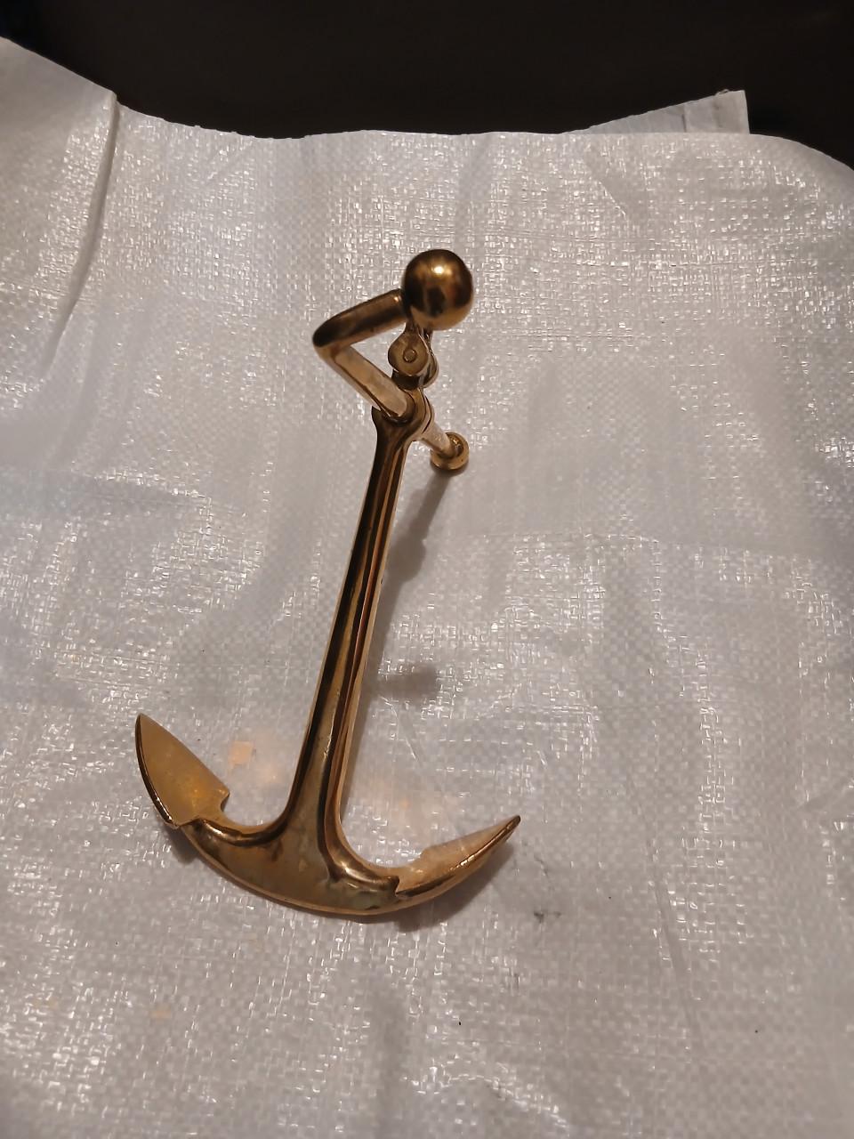 2 scheeps ankers miniatuur.