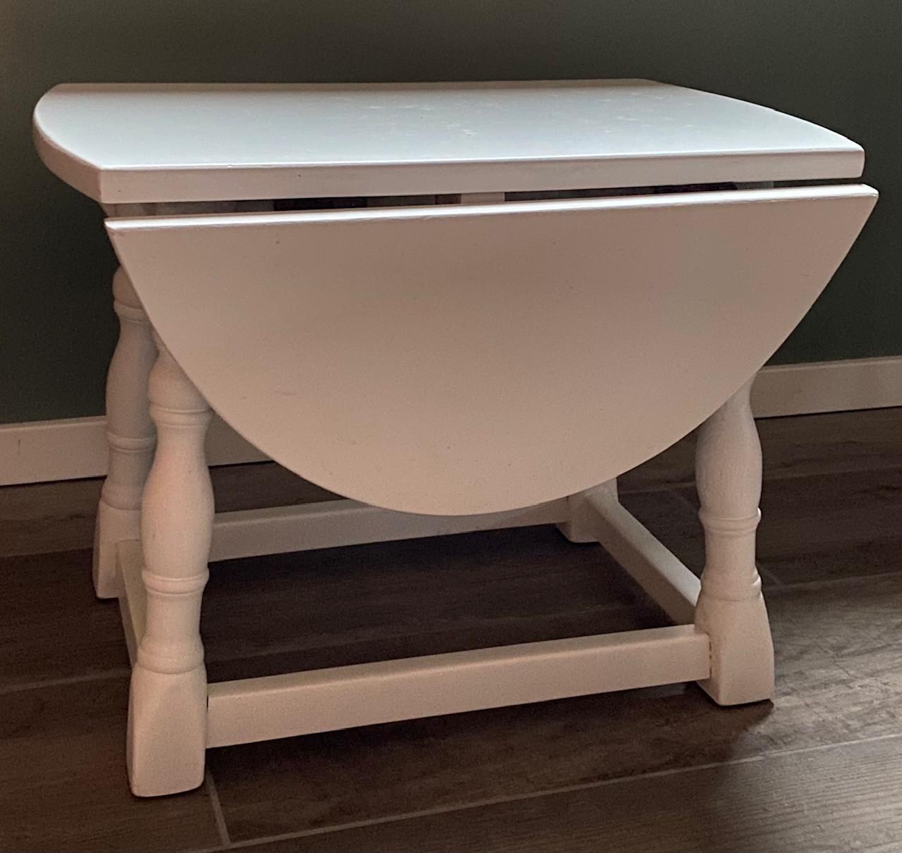 "Hangoor" bijzettafel