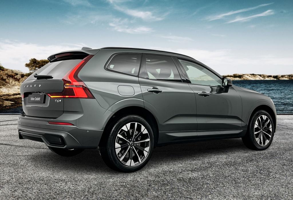 Volvo XC60 t6 398pk recharge ultra dark|