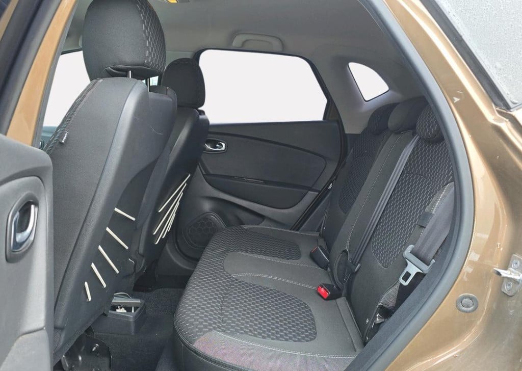 Renault Captur 1.2 tce 120 edc intens - trekhaak / camera