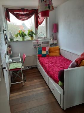 Ikea Hemnes bed