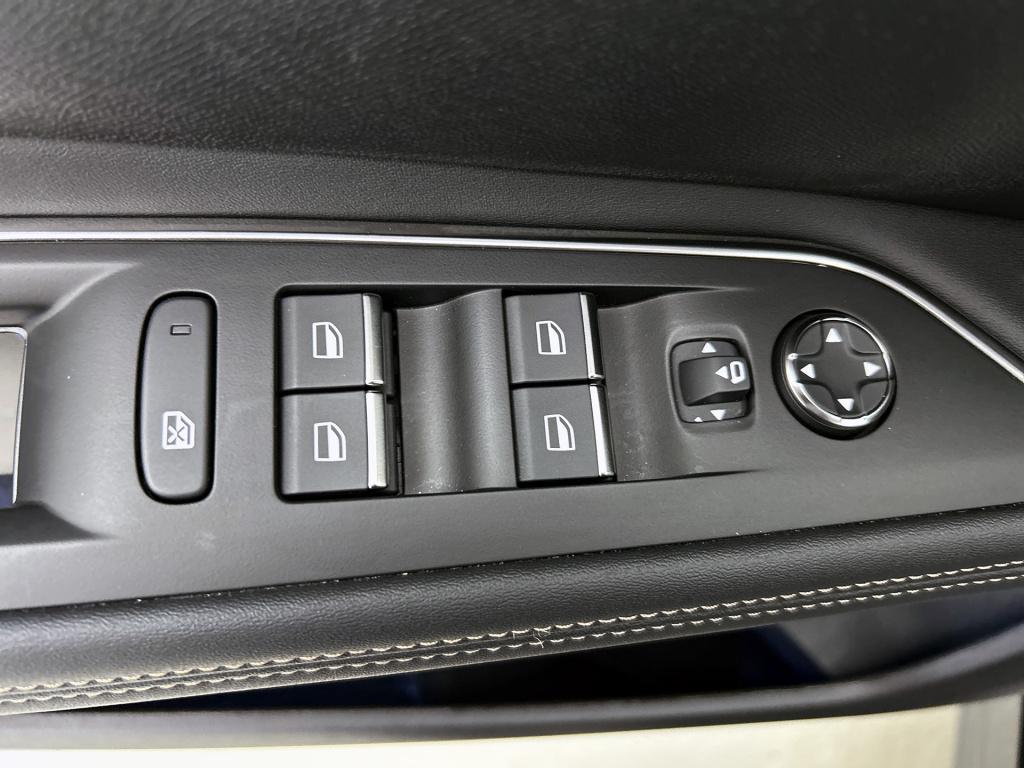 Peugeot 3008 plug-in hybrid 225 pk automaat gt | rijklaar | panoramadak | f