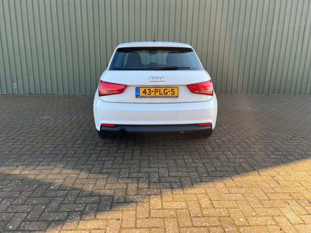 Audi A1 1.2 tfsi attraction pro line business