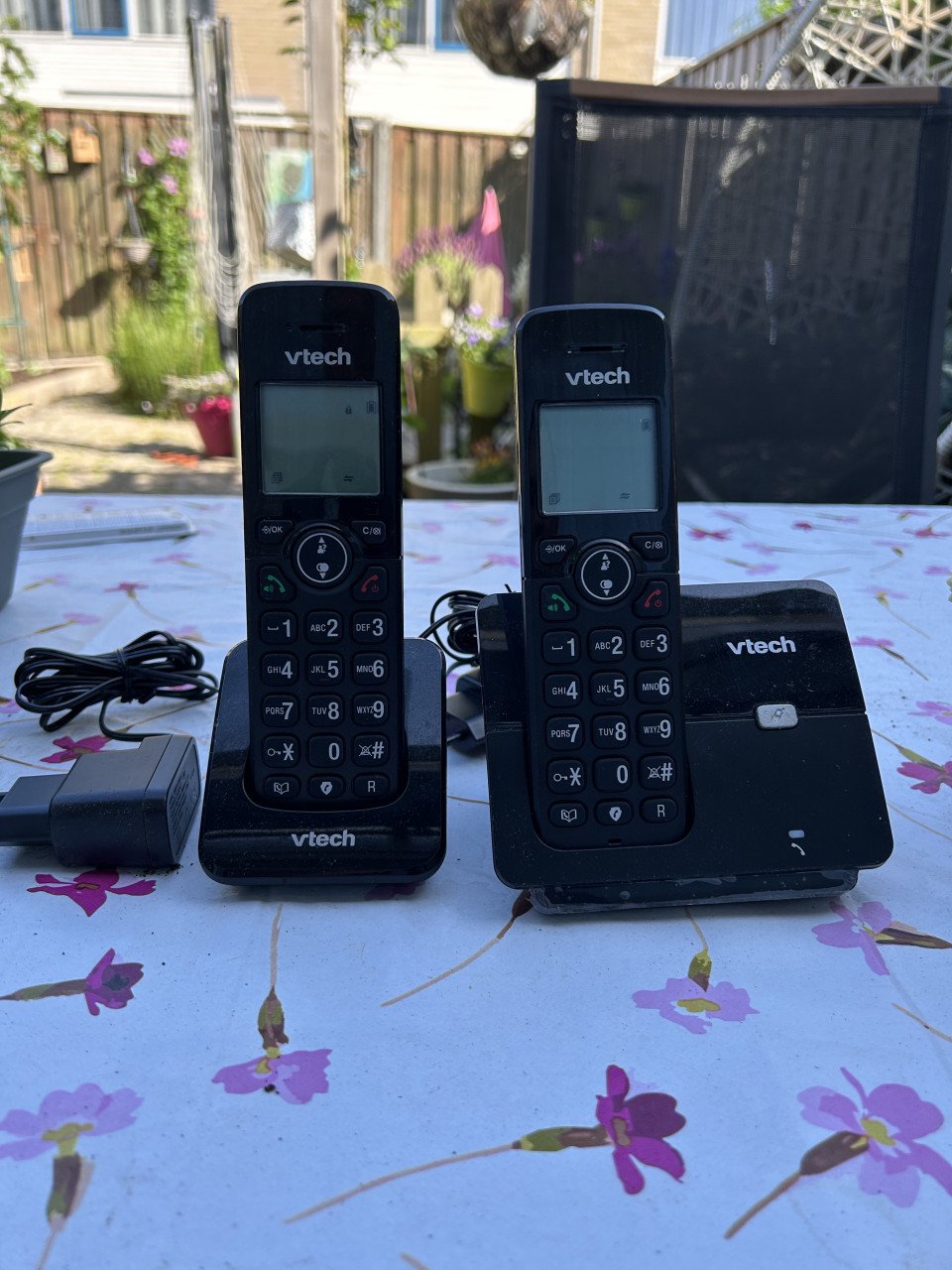 Twins vaste telefoons