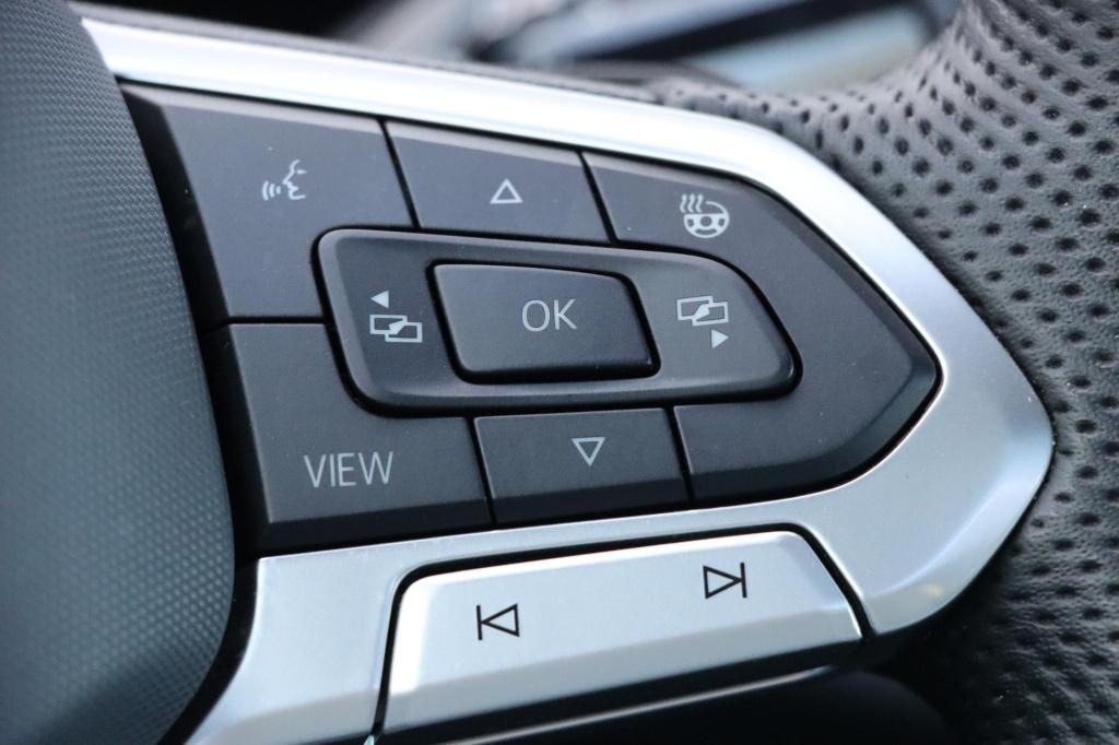Volkswagen Passat variant 1.5 etsi r-line business dsg7 150pk