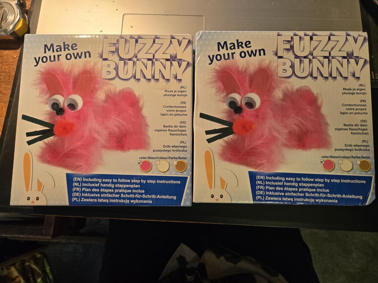 2x Make your own Fuzzy Bunny" knutselset NIEUW